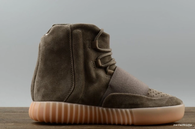 Brown Yeezy BY2456 adidas Boost Light 750 0812